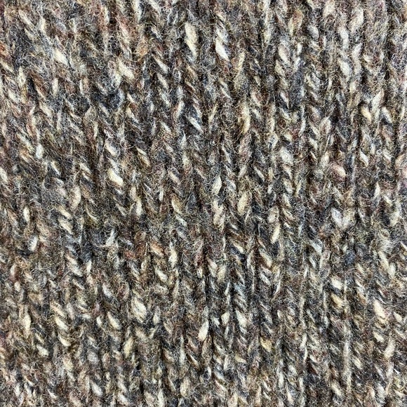 L.L. BEAN wool turtleneck sweater - Picture 4 of 5